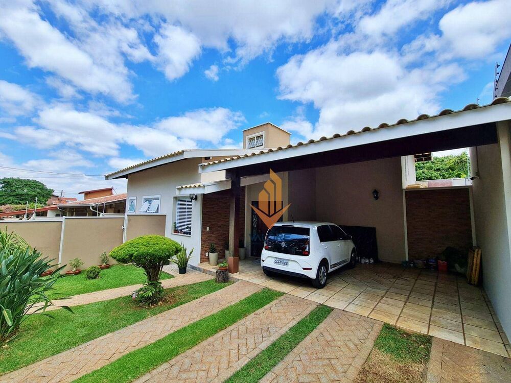 Casa, 3 quartos, 260 m² - Foto 1