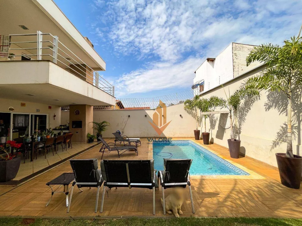 Casa, 3 quartos, 255 m² - Foto 13