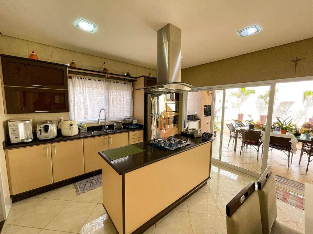 Casa, 3 quartos, 255 m² - Foto 10