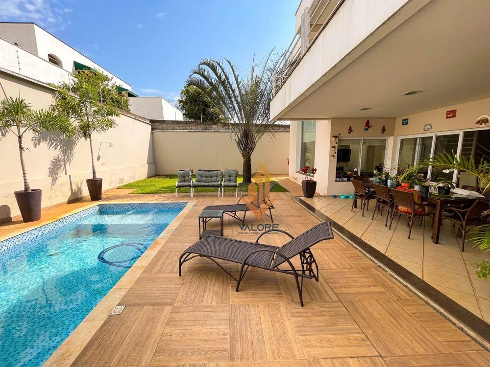 Casa, 3 quartos, 255 m² - Foto 15