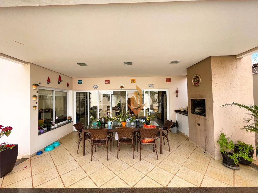 Casa, 3 quartos, 255 m² - Foto 28