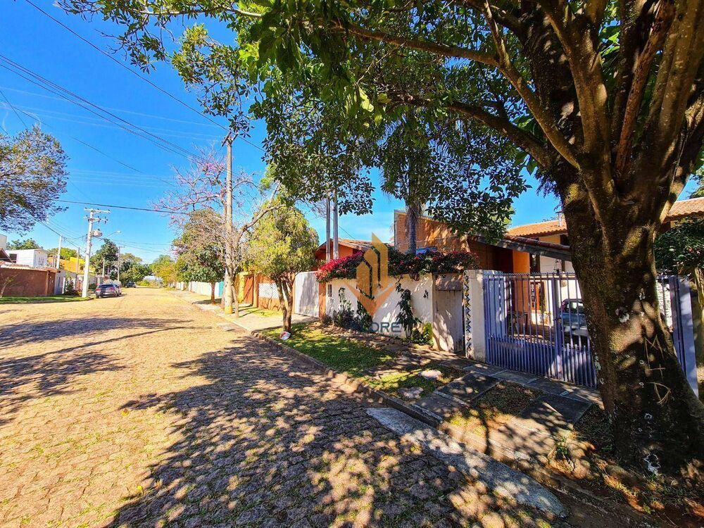 Casa, 3 quartos, 257 m² - Foto 3