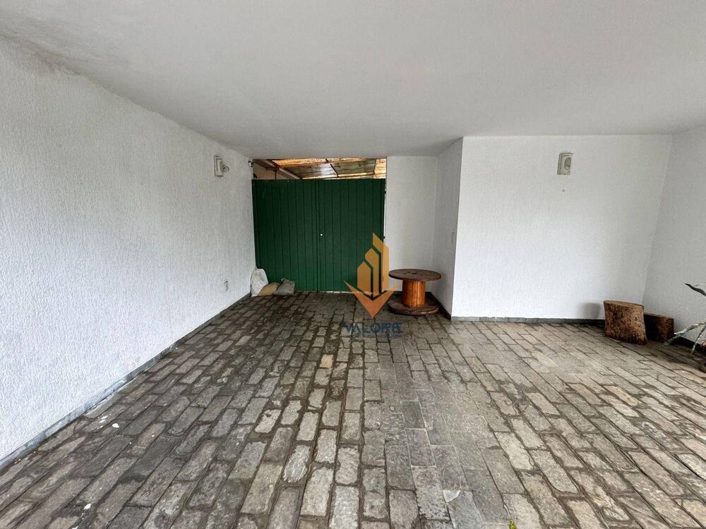 Casa, 4 quartos, 300 m² - Foto 2