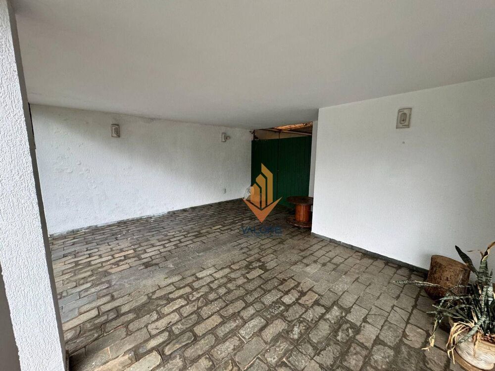 Casa, 4 quartos, 300 m² - Foto 3