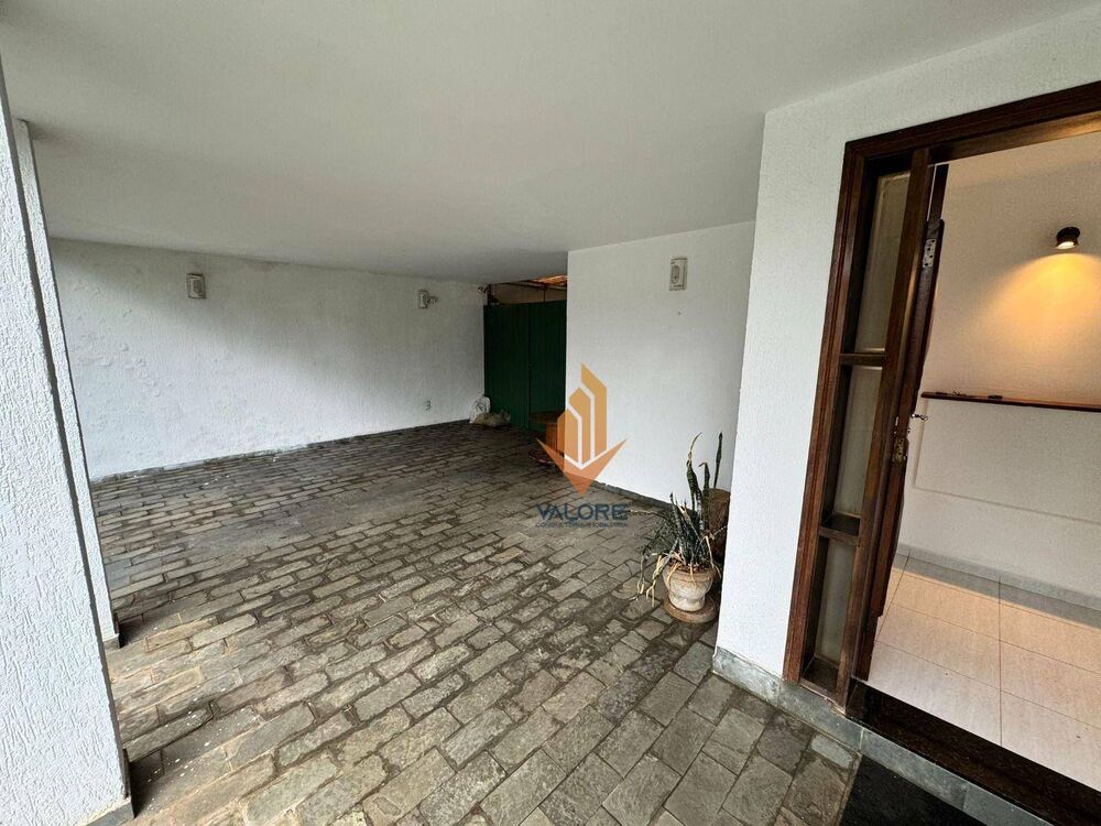 Casa, 4 quartos, 300 m² - Foto 4