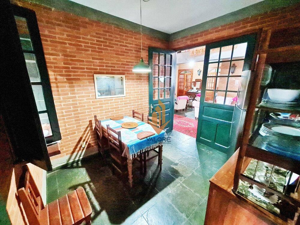 Casa, 9 quartos, 382 m² - Foto 3
