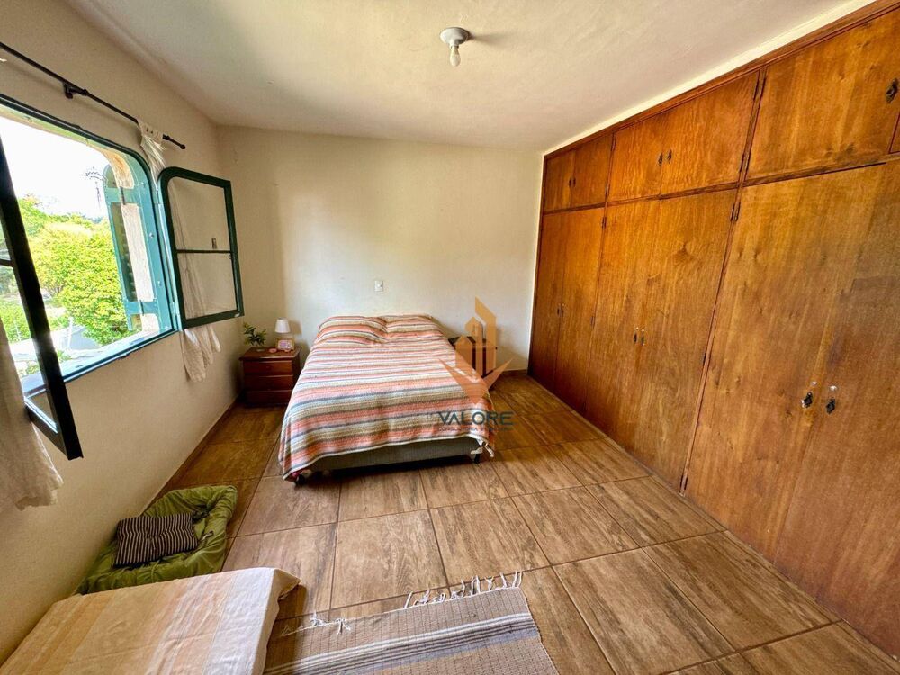 Casa, 4 quartos, 315 m² - Foto 1