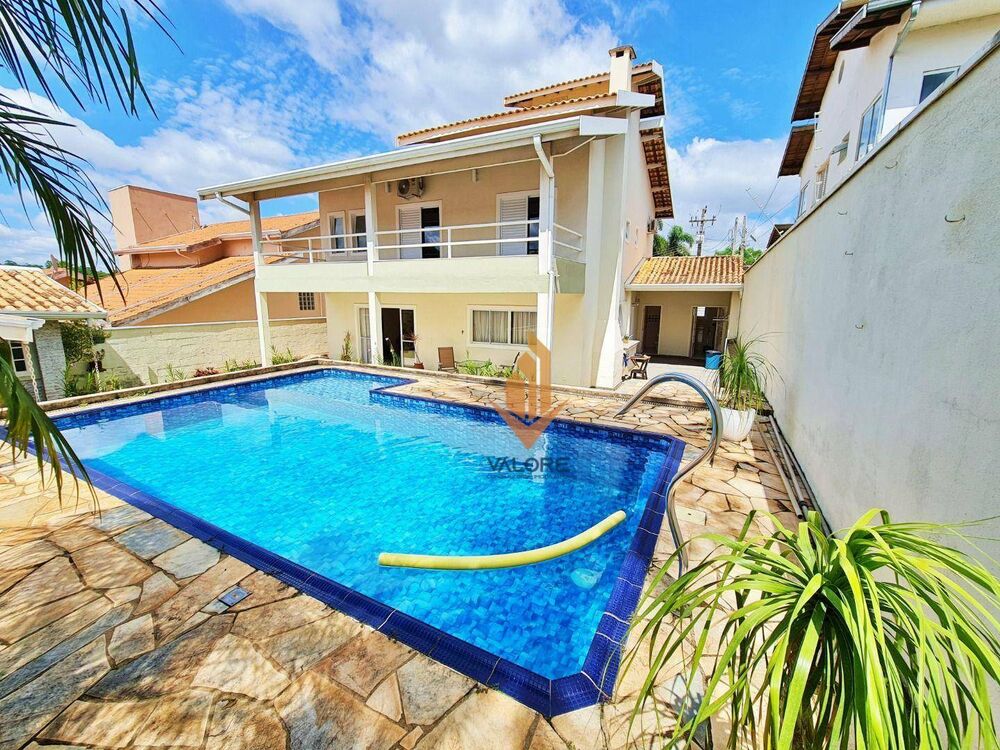 Casa, 3 quartos, 320 m² - Foto 1