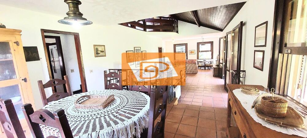 Casa à venda com 6 quartos, 294m² - Foto 14