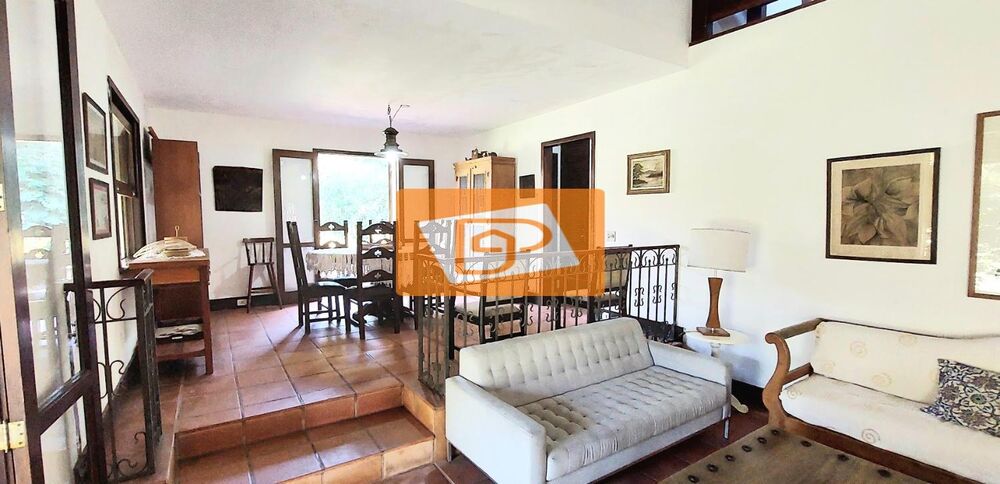 Casa à venda com 6 quartos, 294m² - Foto 5