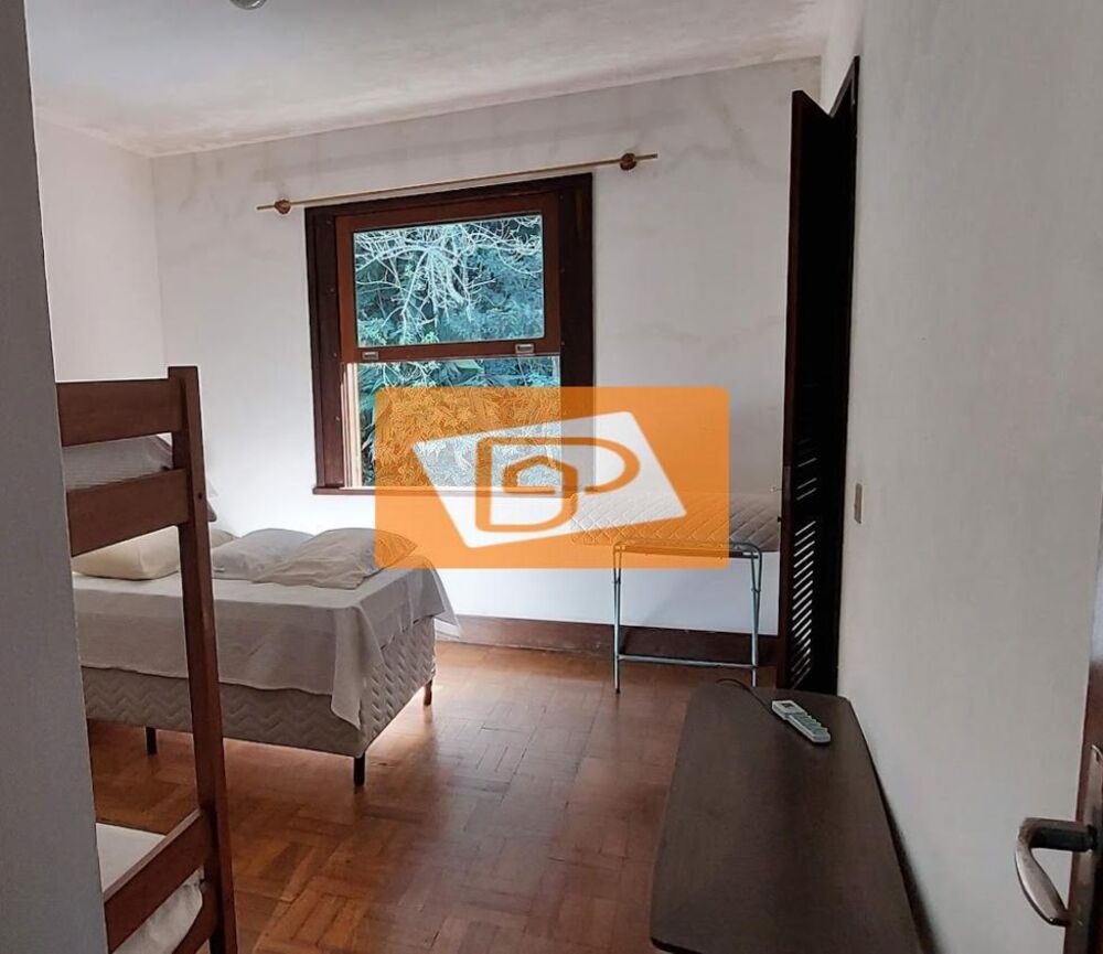 Casa à venda com 6 quartos, 294m² - Foto 11