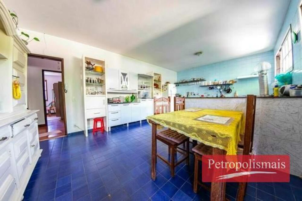 Casa, 4 quartos, 263 m² - Foto 2