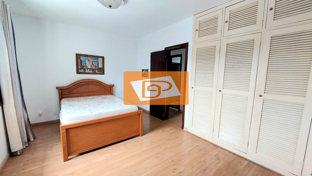 Casa à venda com 4 quartos, 274m² - Foto 11