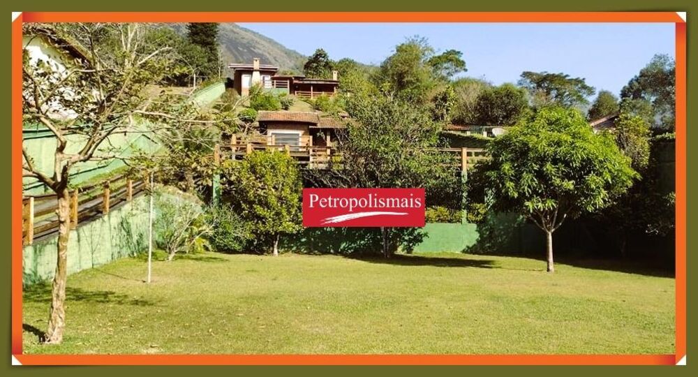 Casa à venda com 3 quartos, 254m² - Foto 2