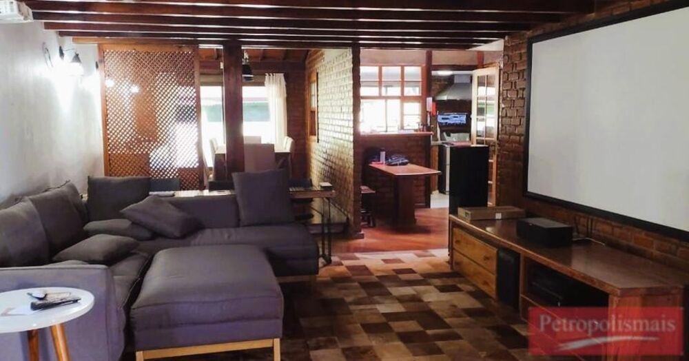 Casa à venda com 3 quartos, 254m² - Foto 9