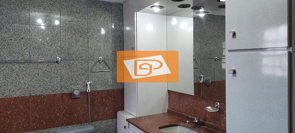 Casa para alugar com 6 quartos, 300m² - Foto 15