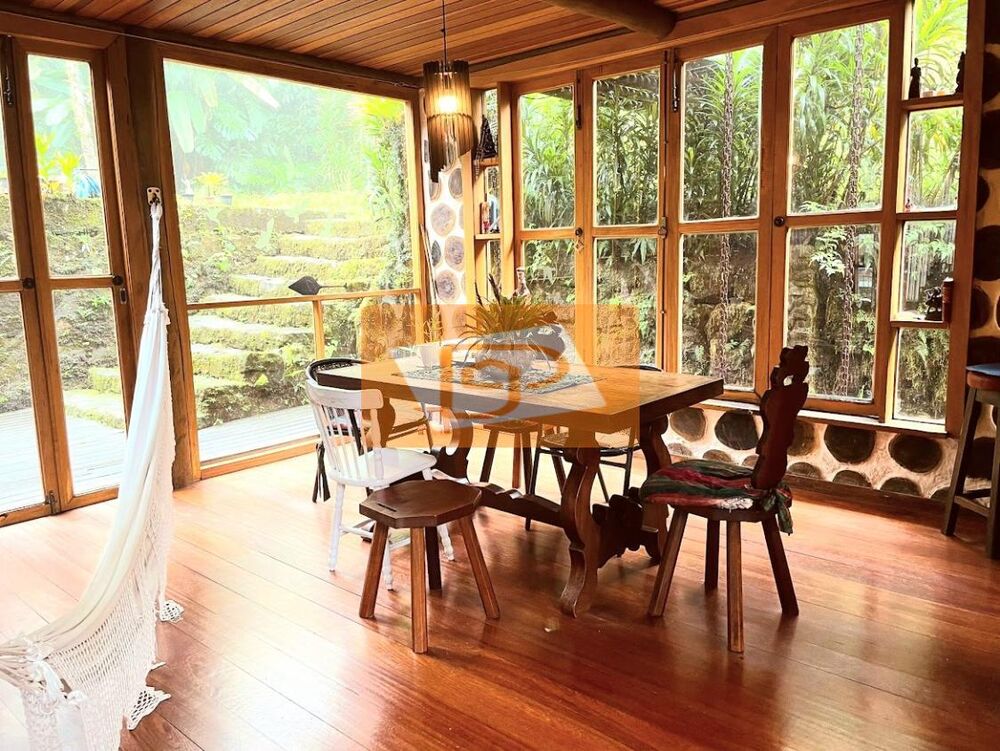 Casa de Condomínio à venda com 2 quartos, 140m² - Foto 5
