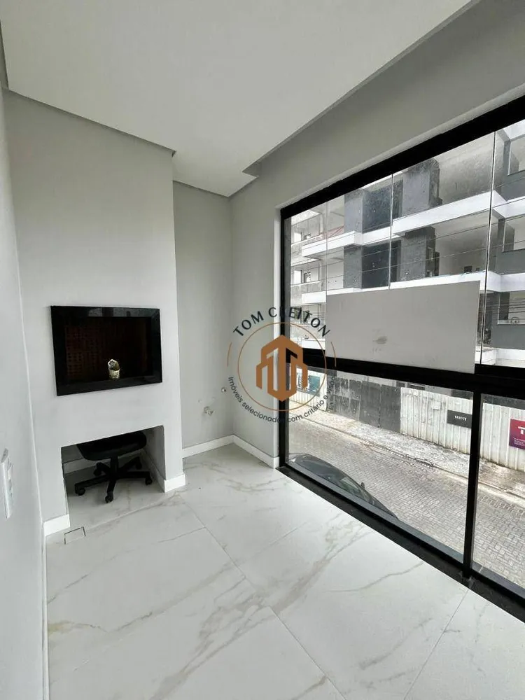 Apartamento, 3 quartos, 100 m² - Foto 2