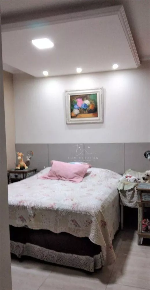 Casa, 3 quartos, 203 m² - Foto 9