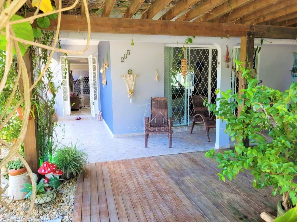 Casa, 3 quartos, 203 m² - Foto 1