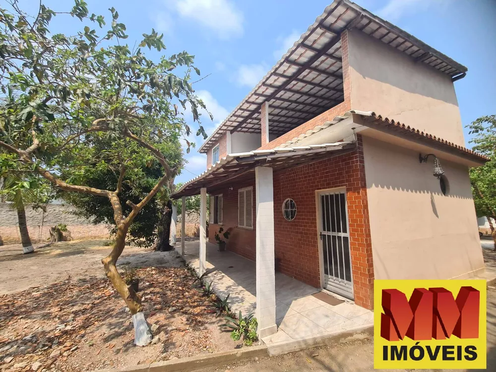 Casa, 4 quartos, 230 m² - Foto 1