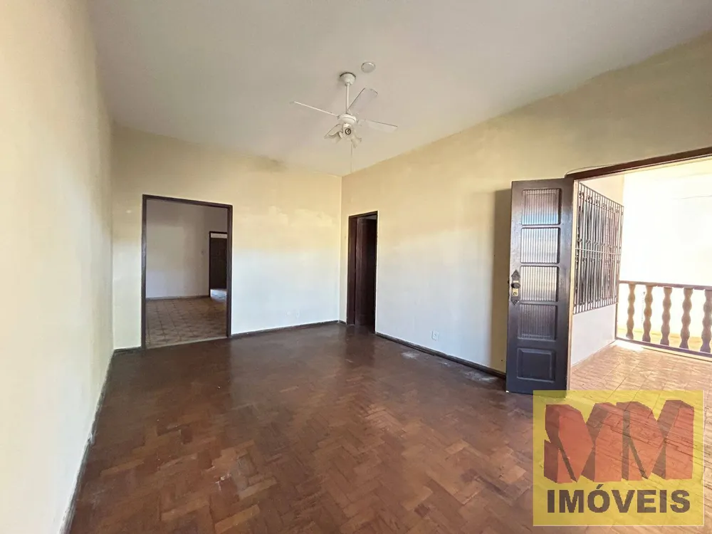 Casa, 6 quartos, 450 m² - Foto 3