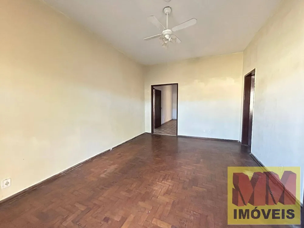 Casa, 6 quartos, 450 m² - Foto 4