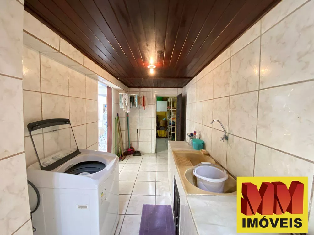 Casa, 6 quartos, 272 m² - Foto 8