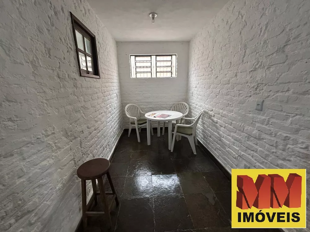 Casa, 6 quartos, 258 m² - Foto 2