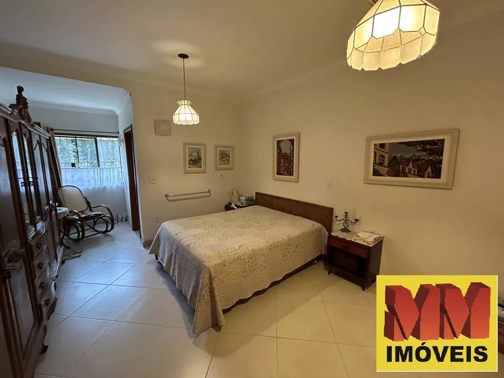 Casa, 6 quartos, 258 m² - Foto 28