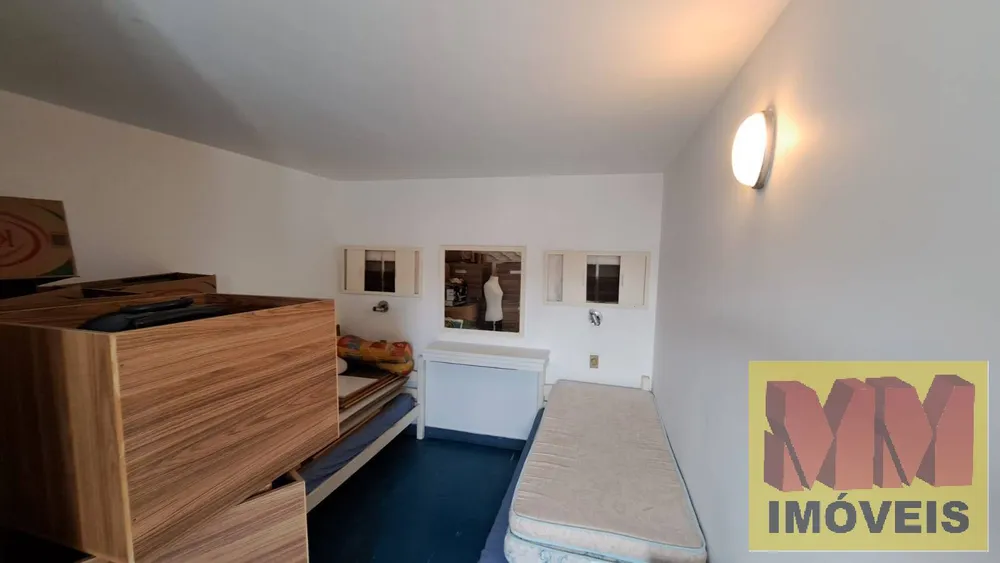 Casa, 6 quartos, 250 m² - Foto 1