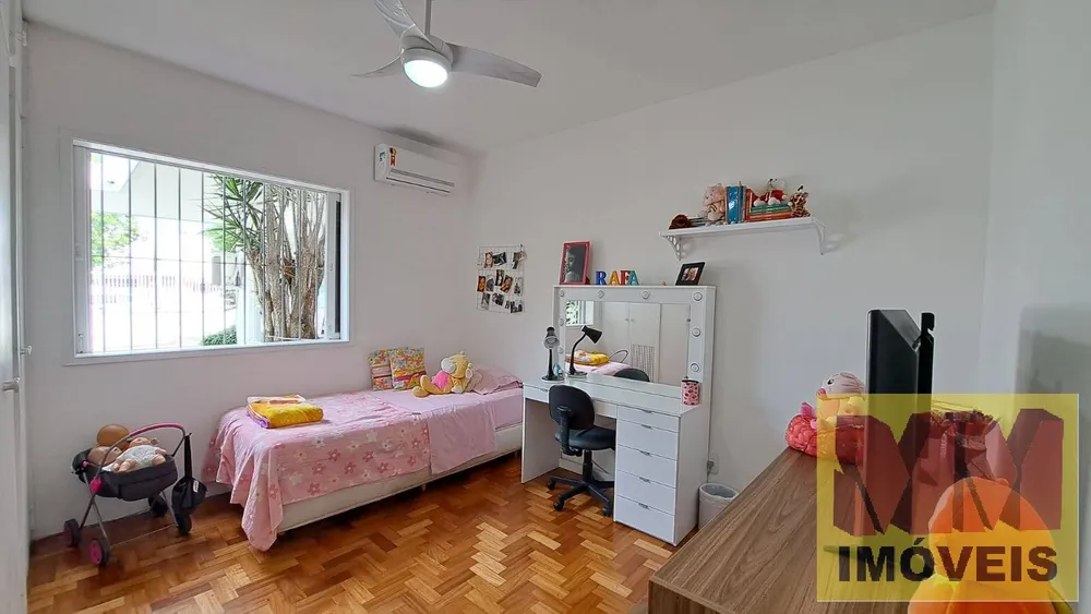 Casa, 6 quartos, 250 m² - Foto 9