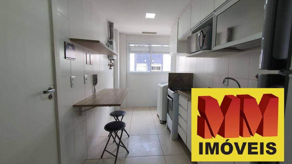 Apartamento à venda com 2 quartos, 71m² - Foto 2