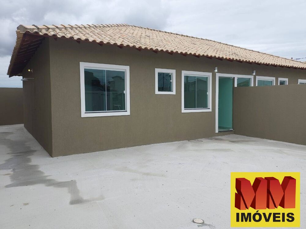 Casa à venda com 2 quartos, 58m² - Foto 1