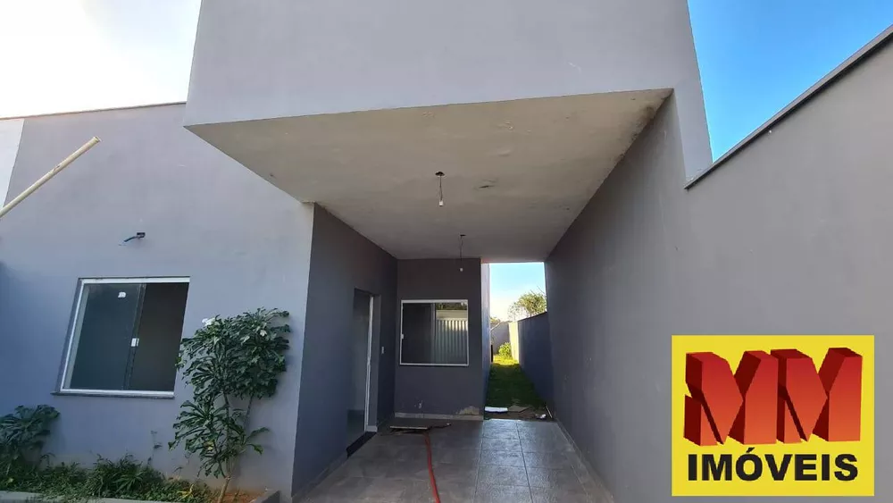 Casa à venda com 2 quartos, 90m² - Foto 1