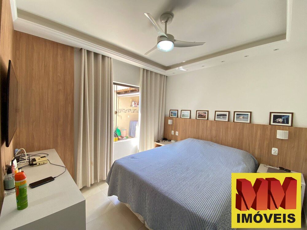 Casa de Condomínio à venda com 4 quartos, 172m² - Foto 1