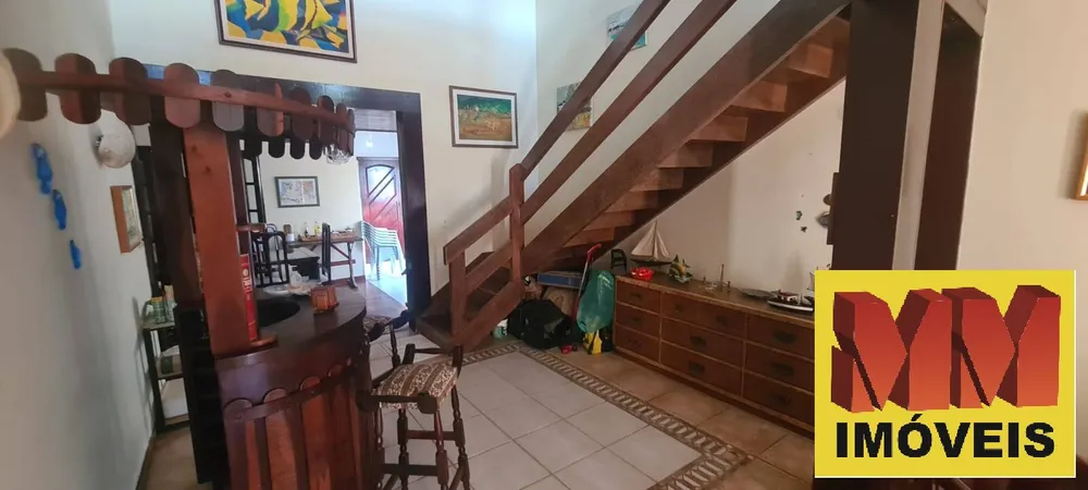 Casa, 3 quartos, 221 m² - Foto 1