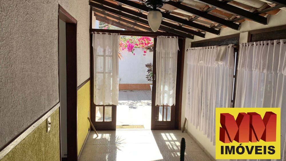 Casa à venda com 5 quartos, 200m² - Foto 8