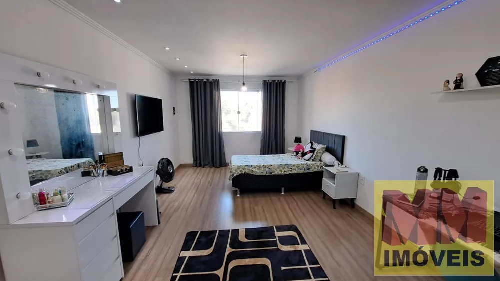 Casa, 3 quartos, 200 m² - Foto 2