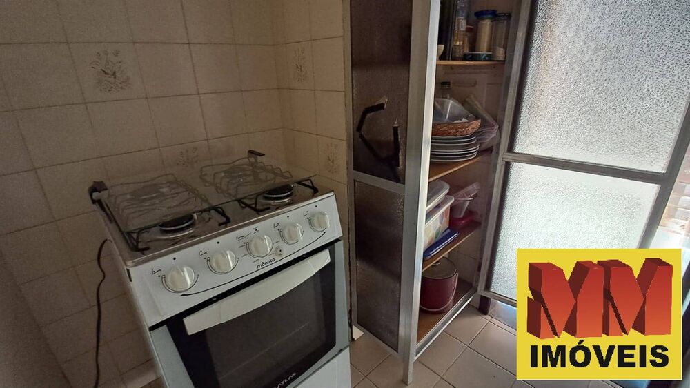 Casa de Condomínio à venda com 4 quartos, 100m² - Foto 1