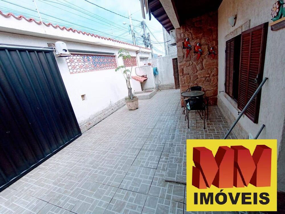 Casa, 6 quartos, 178 m² - Foto 1