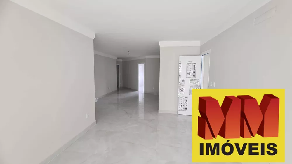 Apartamento à venda com 3 quartos, 135m² - Foto 4