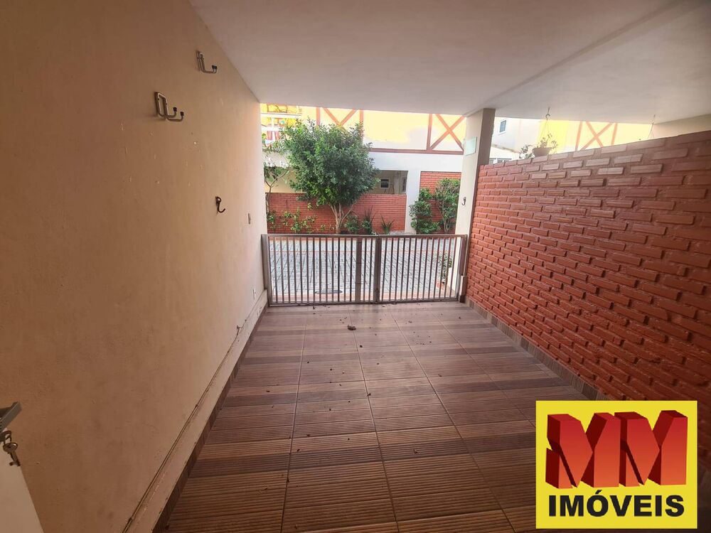 Casa de Condomínio à venda com 3 quartos, 110m² - Foto 1