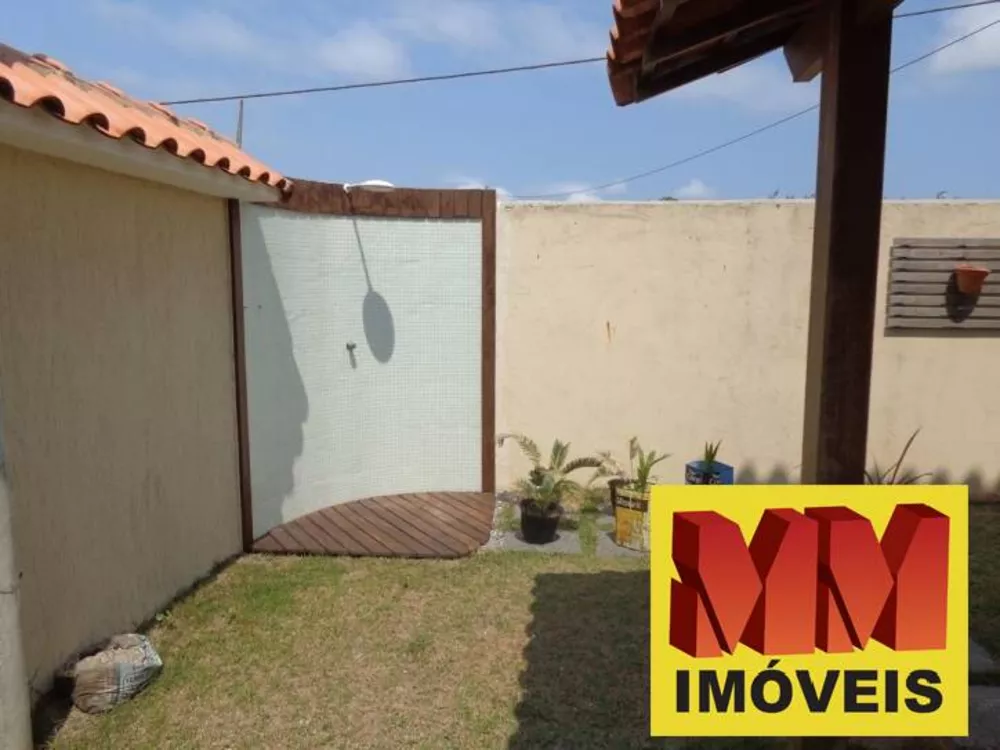 Casa à venda com 4 quartos, 200m² - Foto 4