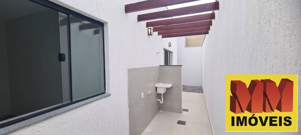 Casa à venda com 2 quartos, 70m² - Foto 3