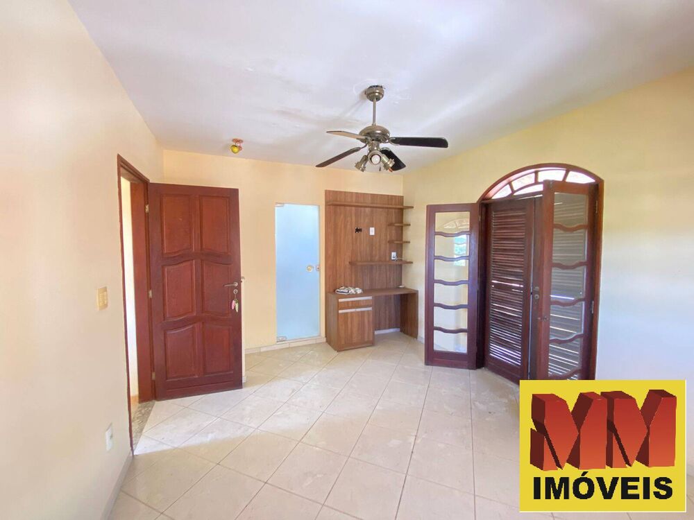 Casa de Condomínio à venda com 3 quartos, 213m² - Foto 3