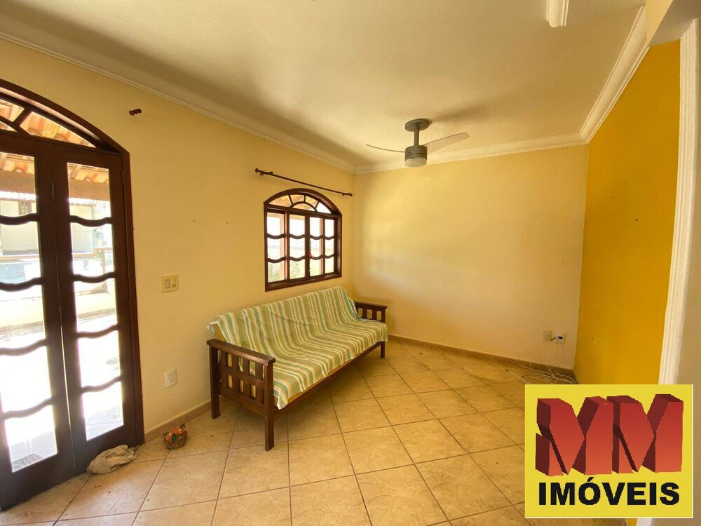Casa de Condomínio à venda com 3 quartos, 213m² - Foto 1