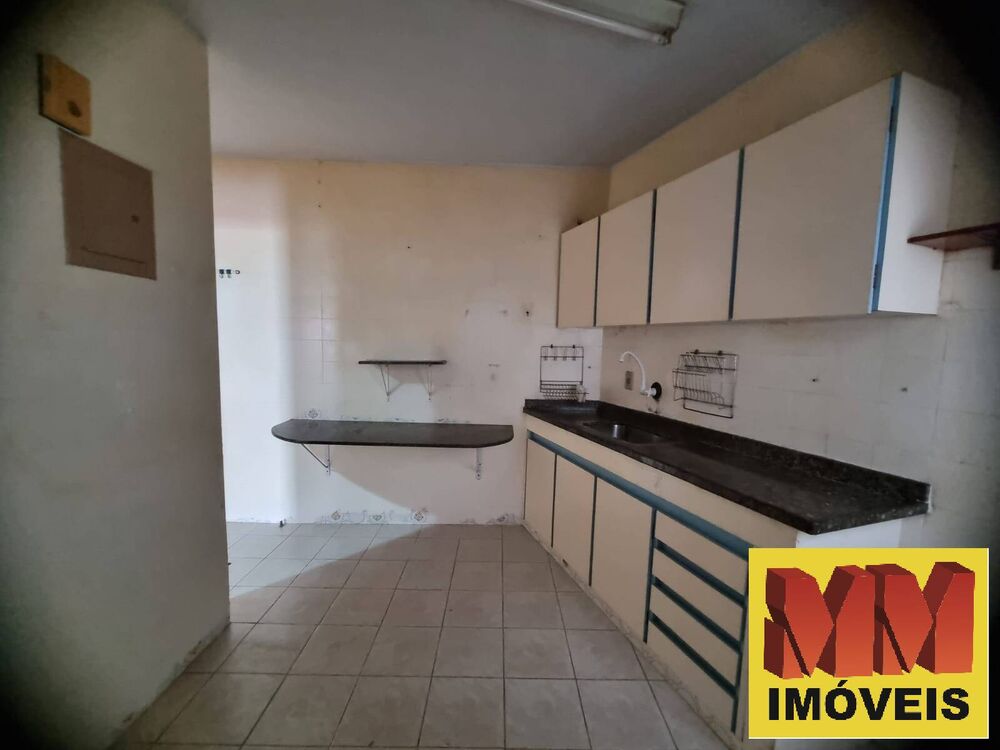 Apartamento à venda com 2 quartos, 79m² - Foto 2