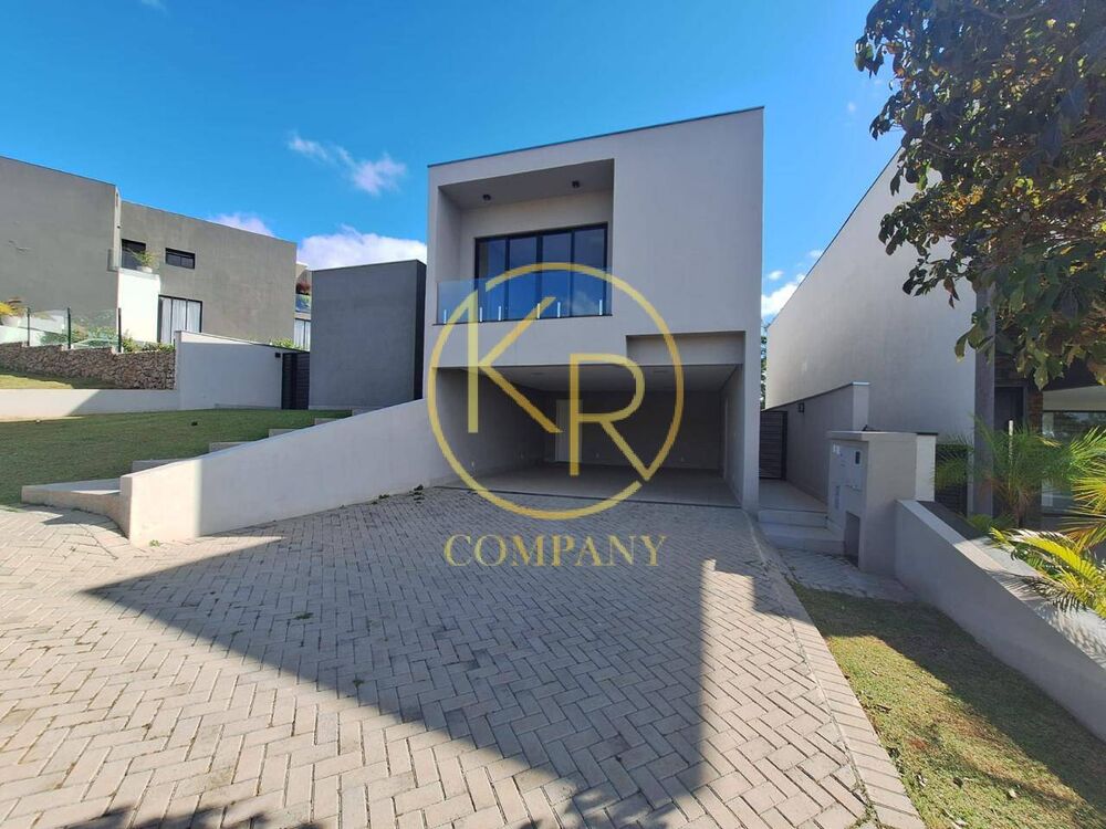 Casa à venda e aluguel com 4 quartos, 340m² - Foto 1