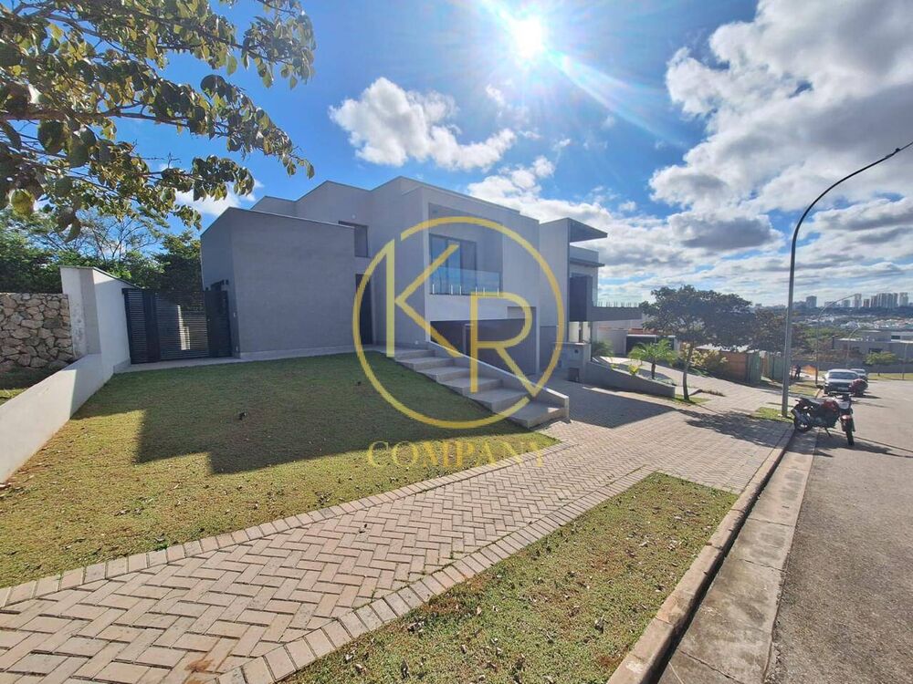 Casa à venda e aluguel com 4 quartos, 340m² - Foto 2